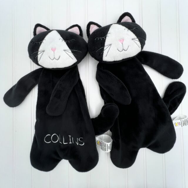 Extra soft and extra cuddly 🐈‍⬛ 

whether personalized or not, these kitty baby loveys are sure to comfort and soothe your little one. 

#lovie #lovies #blankie #babymusthave# babylovey #babyloveys #igbabies #babygifts #plushtoys #plushies. #newmom #momoflittles #Handmadegift #momoftoddlers #Babystyle #Spoilyourbaby #babygiftideas #softie #personalizedbabygifts #babyblanket
