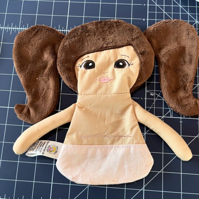 I wasn’t too sure about these long pig tails but after stuffing I love it. Take a swipe through and see how cute she turned out!  She is one of my favorites.😍

#Etsydolls
#softdoll
#stuffeddoll
#ooakdoll
#heirloomtoys
#momownedbusiness
#momowned
#personalizedgifts 
#momofgirlslife 
#handmadegiftsarethebestgifts
#worldoflittles
#minime
#christianmommy 
#moderndoll
#modernhandmade