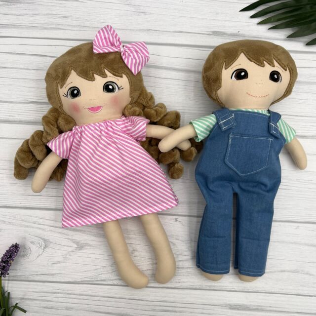 Siblings doll set 😍. These two are so cute, don’t you think? 

#brothersisterloveforever #customdolls #momoflittleones #girlmom #bigsistergift #bespokedoll #personalizedgifts #pretendplaytoys