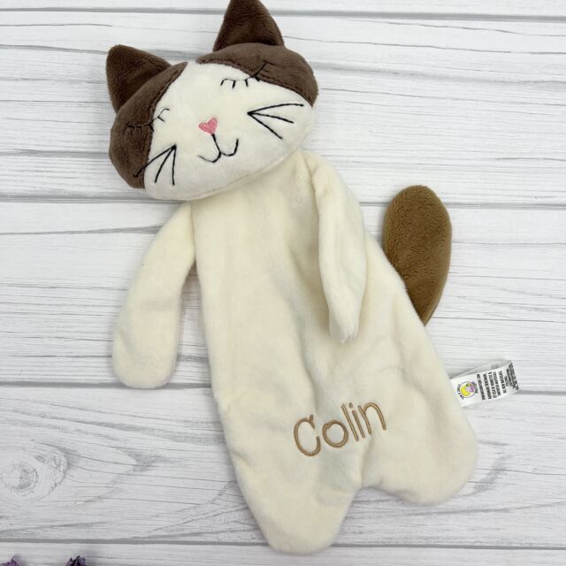 A cute lookalike kitty lovey for Colin 🐈‍⬛

#babygifts #babyloveys #personalizedgifts #kittycuddles