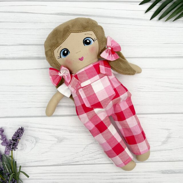 I’m working on several cuties this week that I can wait to share. In the meantime enjoy this beautiful girl. 

#cuteinpink #personalizedgifts #customdolls 
#birthdaygiftsforgirls
#handmadelove
#clothbaby
#handmadeisbetter
#madebyhand
#smallshop
#supportsmall
#buyhandmade
#handmade
#handmadedolls
#customdoll
#clothdoll
#heirloomdoll
#firstbirthday
#minimalistdoll