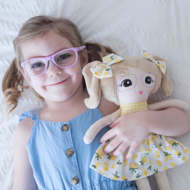 Dolls with glasses!  Who knew that they would be so popular #dollwithglasses

 #babyglasses #kidswithglassesrock #toddlerglasses #glassesarecool #babywithglasses