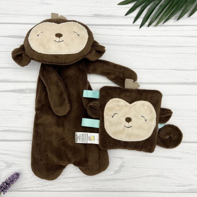 The monkey lovey and crinkle toy have been updated in the Etsy shop and added to the website. Finally. Isn’t it so cute? 🐵

#monkeybabygift #personalizedgifts #crinkletoys #babylovey #newbabygifts