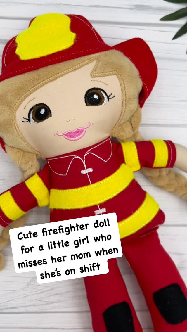 I love making these firefighter dolls. They are perfect for little ones to cuddle while they miss their mom or dad while they are on shift. 

#firefighterfamily #firefightermommy #firefighterkids #customdolls #bespokedoll #handmadedolls
