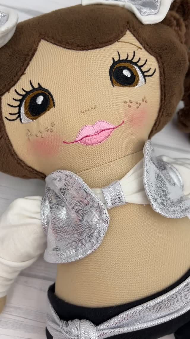 Another cute cheerleader doll. #cheerleadersforlife #handmadedolls #customdoll